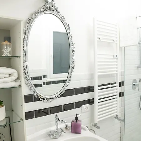 Olimpia House - Gianicolense Apartment *